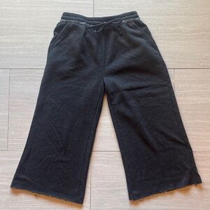 Zenana Outfitters Black Cropped Wide-Leg Pants